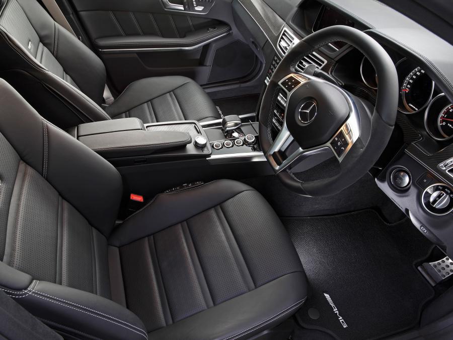  Mercedes-Benz E63 AMG S-Model 2013 года  (AU) (фото 7 из 14)